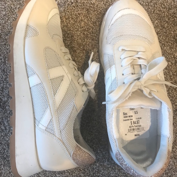Dolce vita cream sneakers size 8.5 - Picture 3 of 5